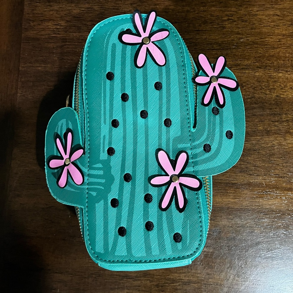 Cactus-Shaped Kids Wallet with Pink Accents